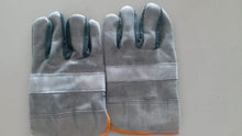 Load image into Gallery viewer, Working Gloves ($0.6)
